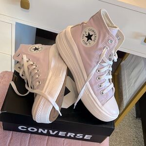 Lavender Converse BARELY WORN Platform
